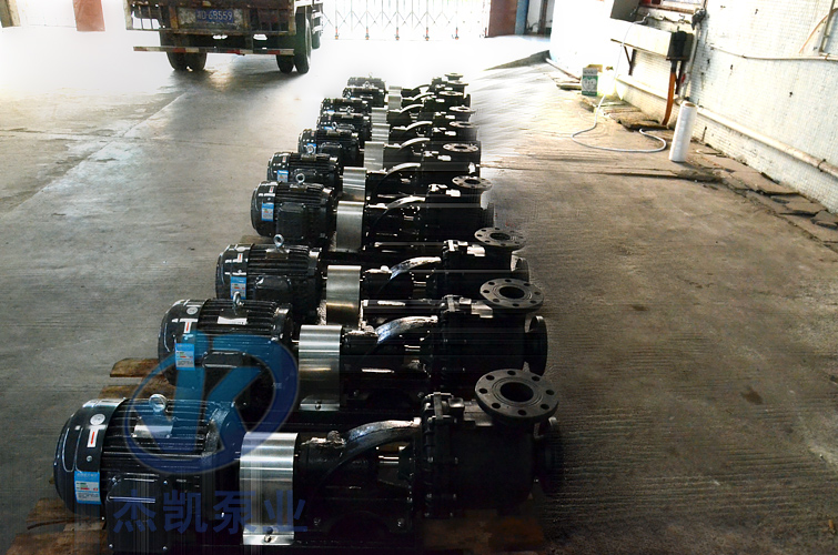 耐酸堿連軸自吸泵出貨中